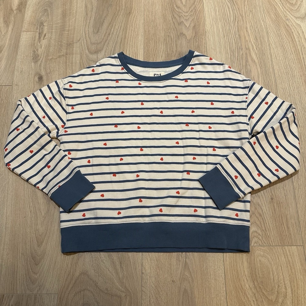 Pact Organic Medium Scattered Hearts Graphic Sweatshirt Pullover 100% Cotton EUC